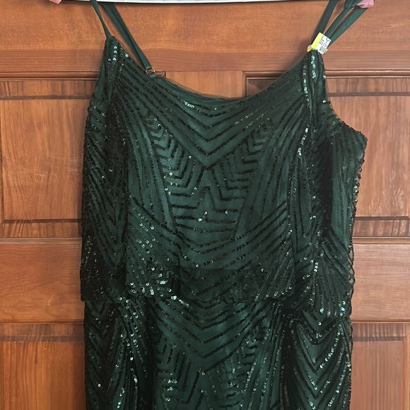 Bridesmaid dress green with sequence size 10 - Picture 2 of 3